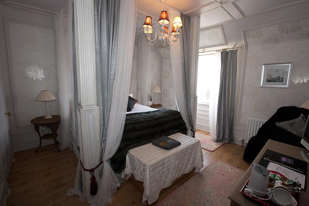 Victoria House B&B Crieff Phòng bức ảnh