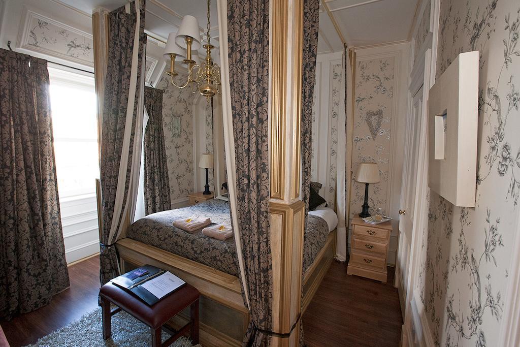 Victoria House B&B Crieff Ngoại thất bức ảnh